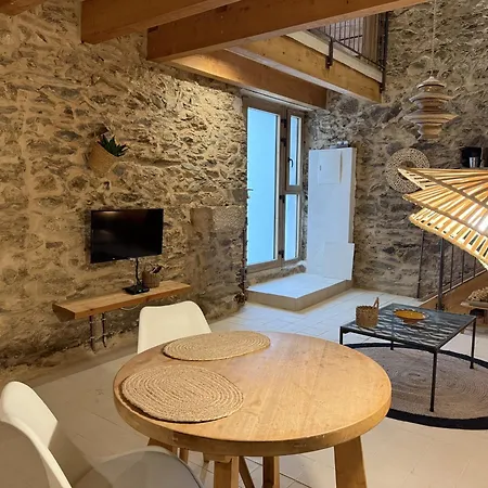 Agi Porthos Apartment